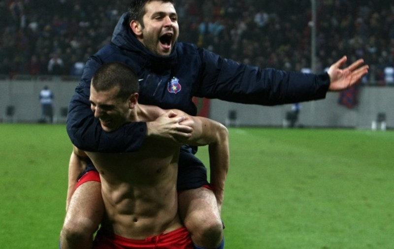 Gigi, du-i pe toţi la femei!