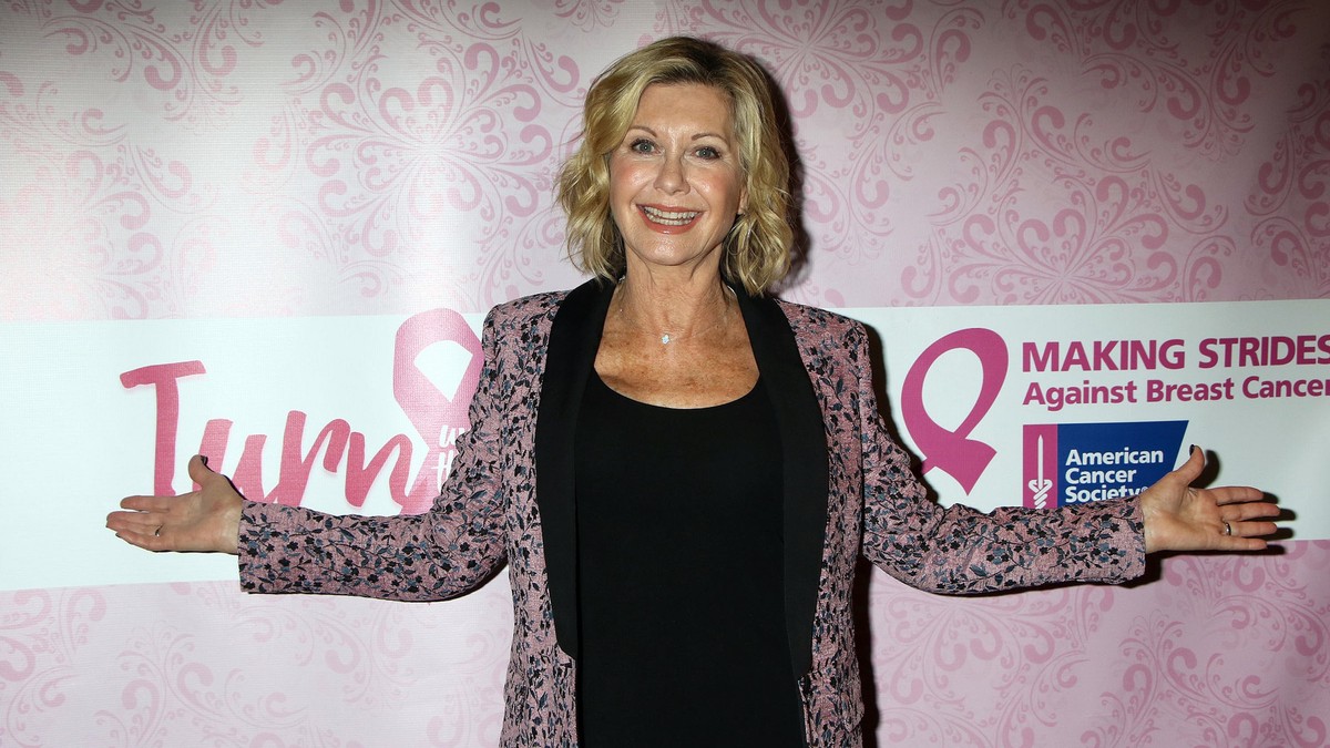 Surpriza de care a avut parte Olivia Newton-John. A primit înapoi costumul din filmul "Grease", vândut în scopuri caritabile
