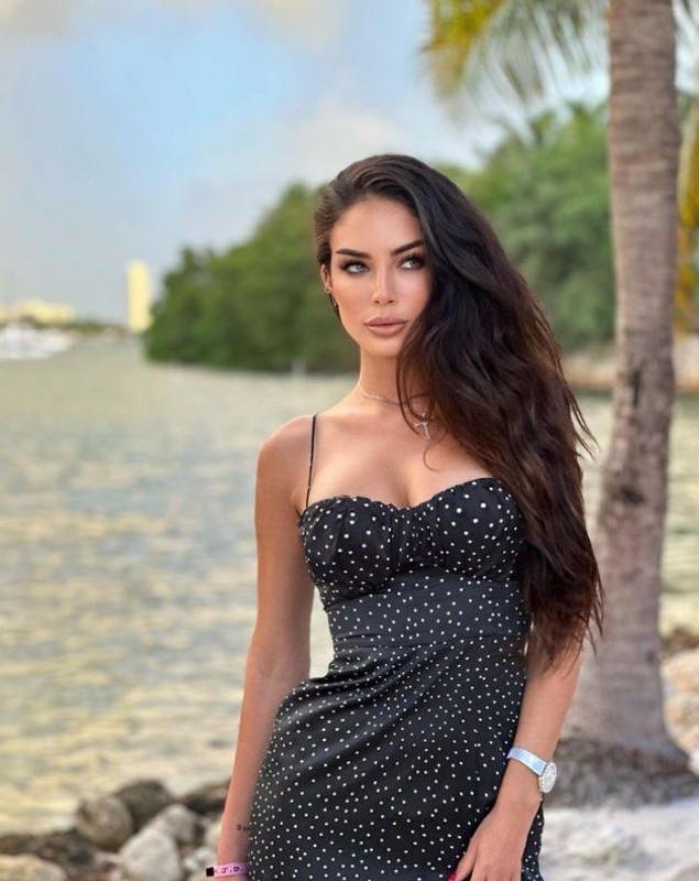 Ioana, fiica lui Ion Țiriac, sosia lui Megan Fox. Ce au observat fanii la fotografiile ei: „Și frumoasă, și deșteaptă!”