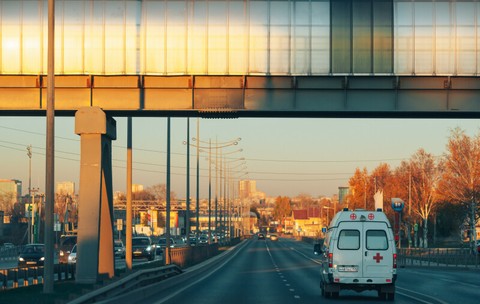Angajata unui hipermarket din Galați s-a stins din viață la locul de muncă. Rudele susțin că i s-a făcut rău după o discuție cu șeful