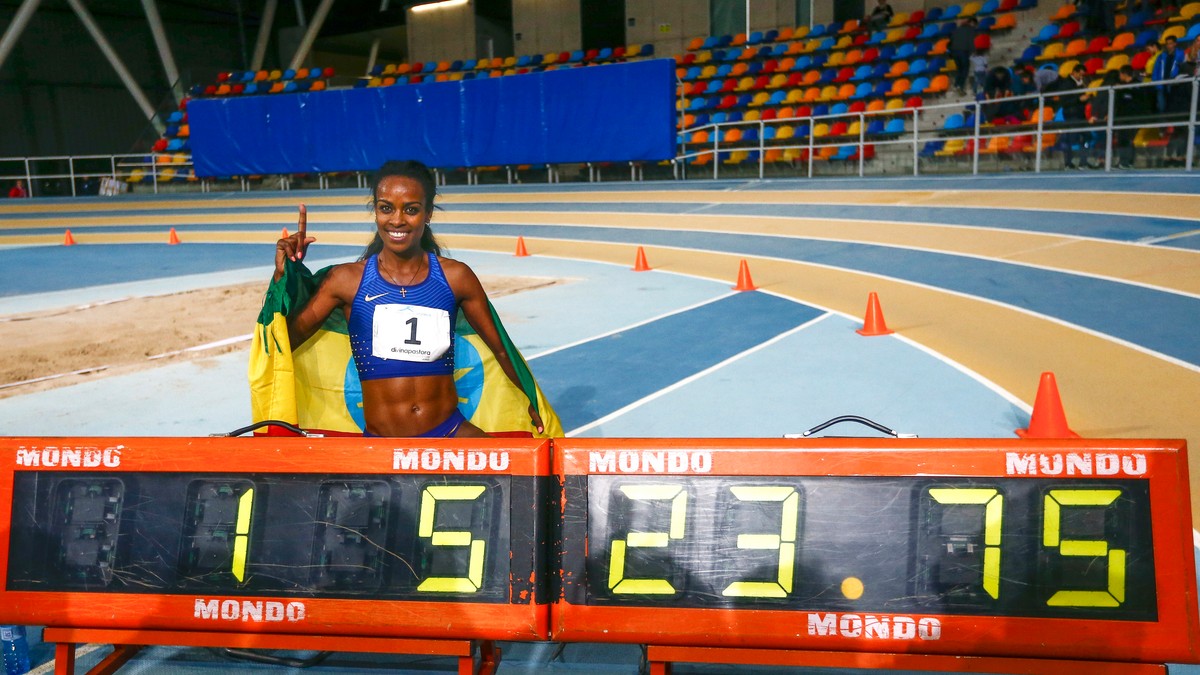 Atleta etiopiană Genzebe Dibaba a doborât recordul mondial la 2.000 m indoor deținut de Gabriela Szabo