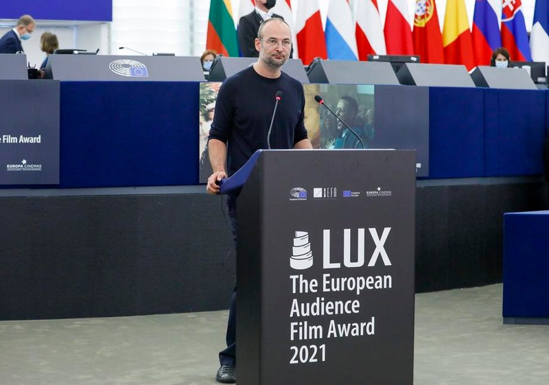 Alexander Nanau, la discursul din Parlamentul European. Foto: EPA