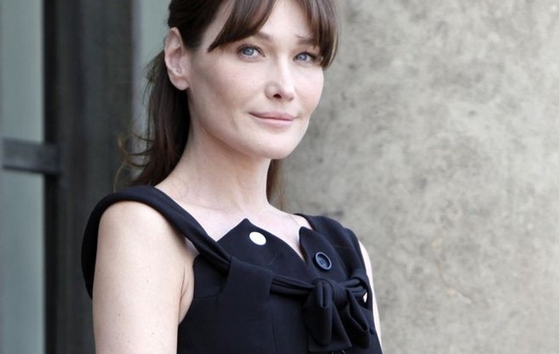 Carla Bruni, aleasă cea mai enervantă vedetă din Franţa