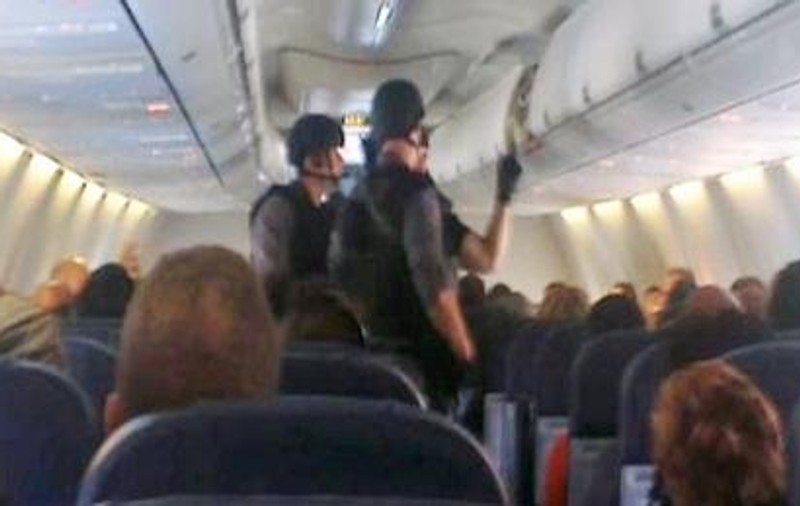 Momente CUMPLITE pentru 122 de OAMENI. Pilotul AVIONULUI a fost OBLIGAT...