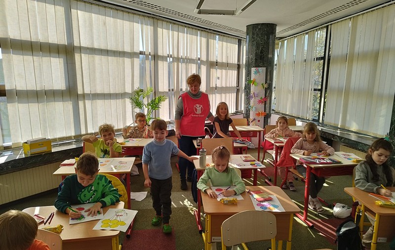 Povestea educatoarei din Donețk care are grijă de copiii ucraineni refugiați la Suceava: „Românii au inima mare, nu știam nimic despre ei înainte”