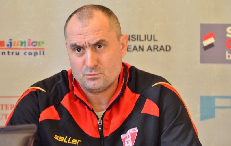 Liga 2. FC Braşov joacă vineri derby-ul cu UTA. Cum l-a ratat Nevio Scala pe ”stegarul“ Roland Nagy