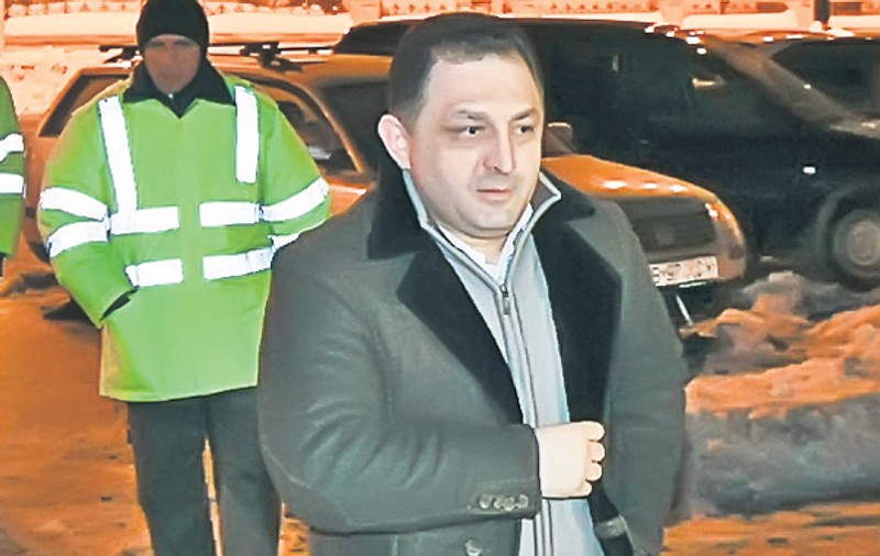 Vanghelie, îmbracă-te mai bine că-ți înțepenește spatele! | VIDEO