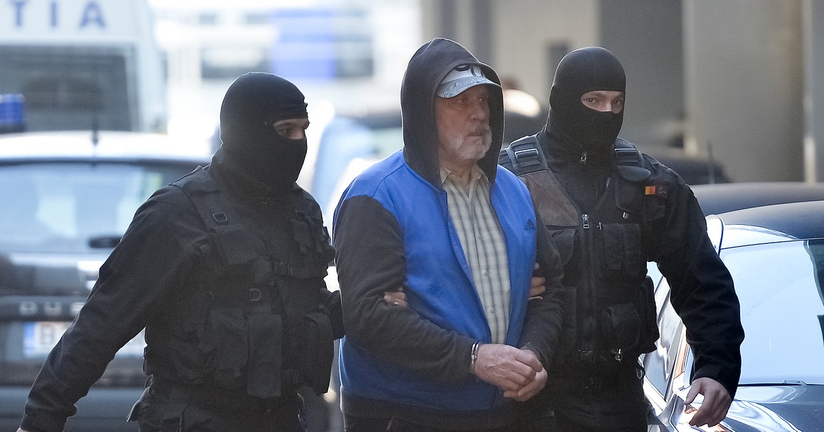 Gheorghe Dinca este adus la sediul DIICOT din Bucuresti, vineri, 10 ianuarie 2019. ALEXANDRU DOBRE/ MEDIAFAX FOTO.