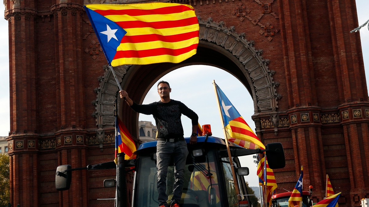 Catalonia vrea să-și declare unilateral independența