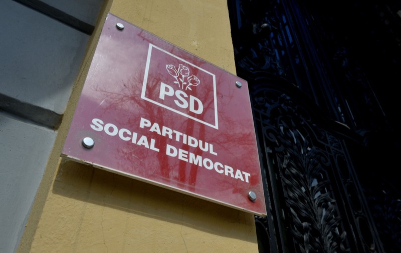 PSD a dat în judecată Partidul Național Liberal pentru trolling-ul electoral. PNL: Să ne dea 3 milioane de euro și le dăm domeniul înapoi