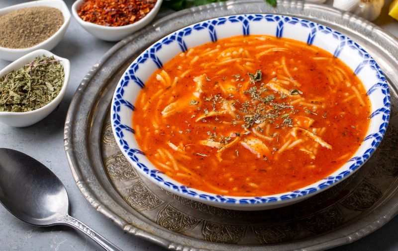 Ciorba la pungă câștigă teren: încă un producător român, din Vaslui, a anunțat că a investit un milion de euro pentru produse ready-meals