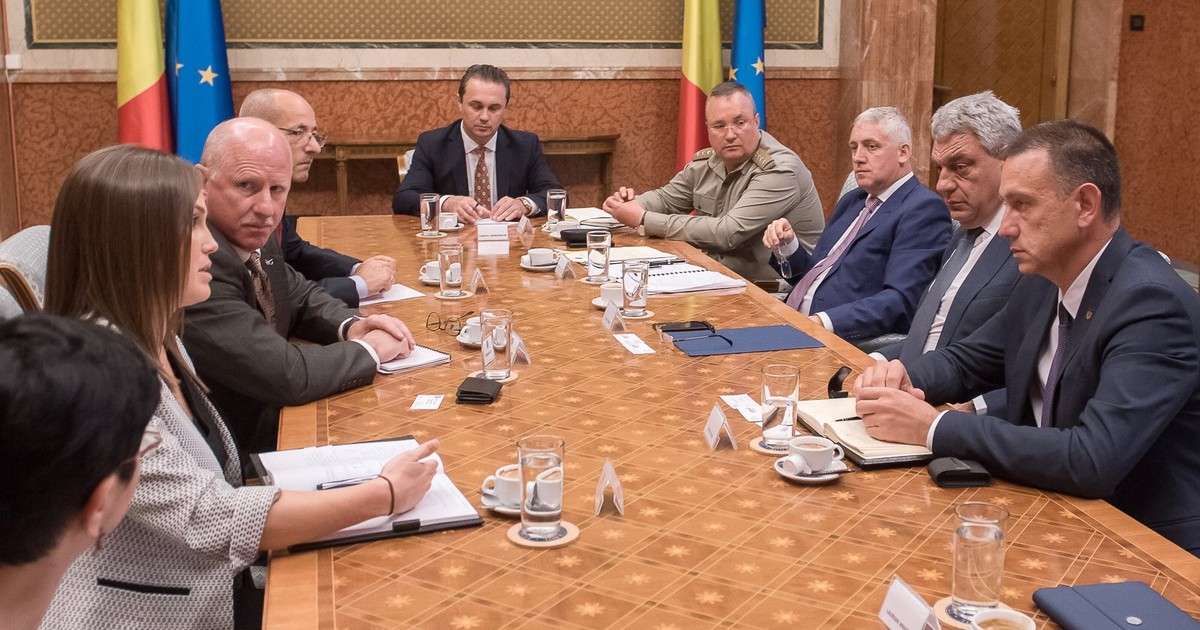 România va cumpăra elicoptere de atac de la Bell Helicopter, care în viitor ar putea fi produse în România.