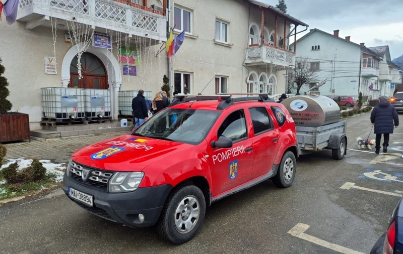 Cum au rămas mii de oameni fără apă potabilă în orașul Victoria. Spitalul și azilul de bătrâni, alimentate de ISU Brașov