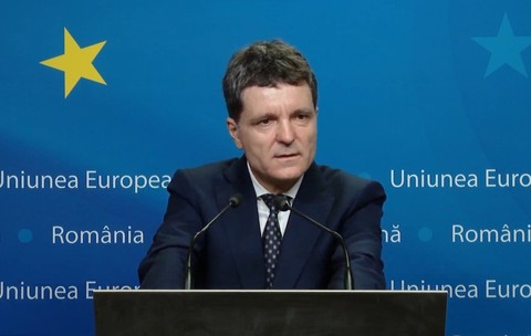 Nicuşor Dan a spus după Consiliul European de la Bruxelles că sunt şanse mari ca guvernul Luca Niculescu să fie învestit în Parlament pe 20 octombrie. Foto: Administrația Prezidențială