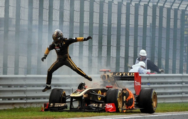 Nick Heidfeld, la un pas de tragedie: i-a explodat maşina