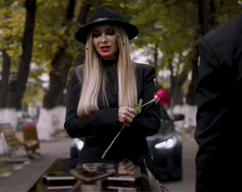 Anamaria Prodan, apariție morbidă în cel mai nou clip muzical lansat de Theo Rose. Imaginile fac aluzie la despărțirea de Laurențiu Reghecampf
