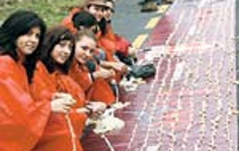 Au innodat 30.000 de prezervative