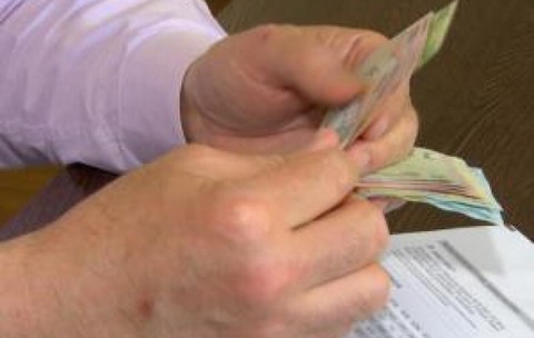 Facturile cresc din nou. Cât vom plăti în plus la curent și gaze în lunile următoare