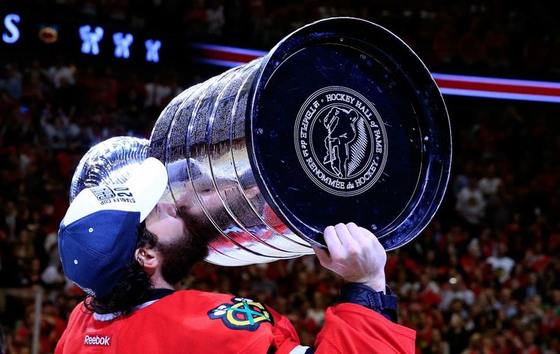 Chicago Blackhawks a cucerit a treia Cupă Stanley din ultimul deceniu