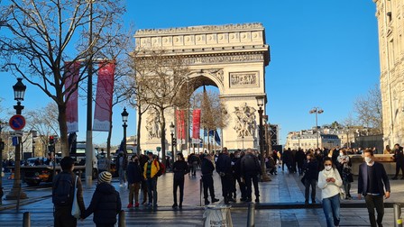 Arcul de Triumf, pe 31 decembrie, a fost vizitat de zeci de mii de turiști