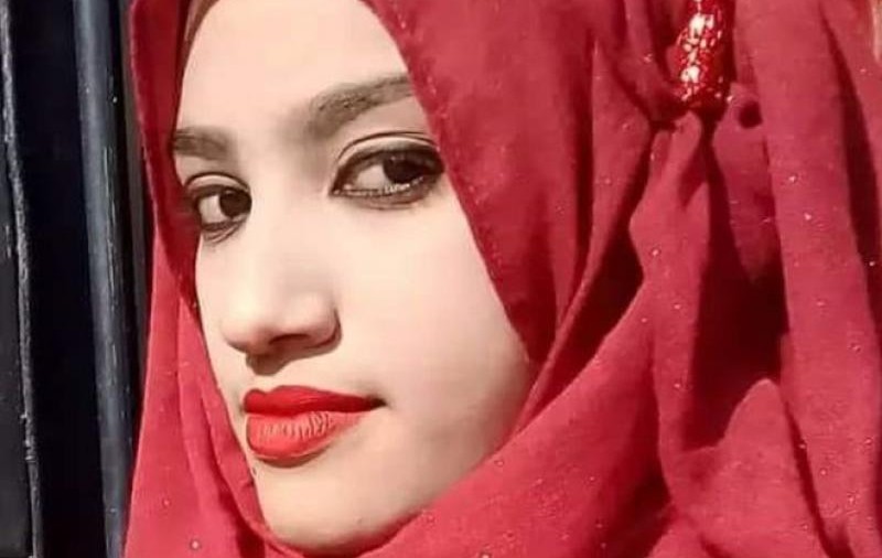 16 persoane puse sub acuzare după ce au incendiat de vie o tânără din Bangladesh