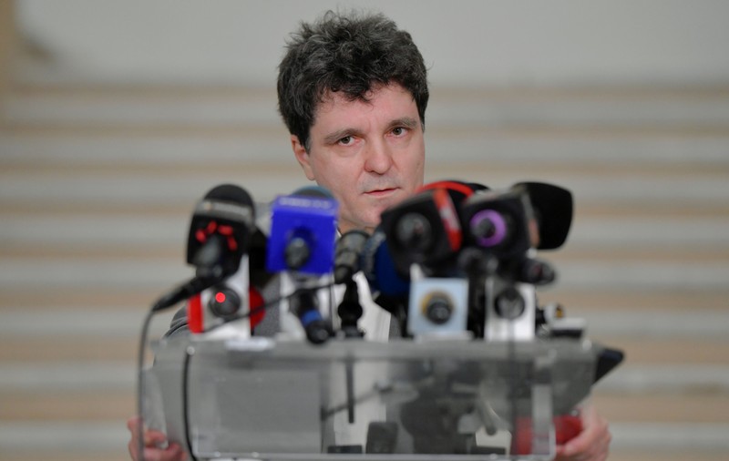 Nicuşor Dan, după ce i-a retras atribuțiile viceprimarului liberal Bujduveanu: „Mi-a dat un emoticon cu o maimuţă pe telefon"