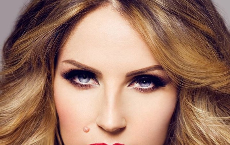 Andreea Bănică, NATURALĂ ŞI GATA DE PLAJĂ! Îţi place cum arată? | FOTO ÎN ARTICOL