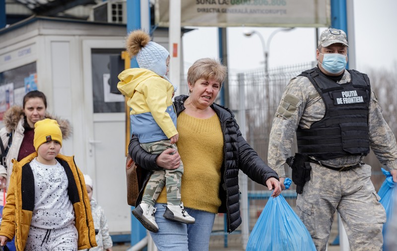 Aproape 12.000 de refugiați ucraineni au intrat în România în ultimele 24 de ore, în creştere cu 20% faţă de ziua precedentă
