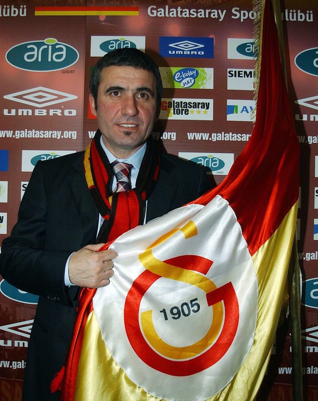 Daum, noul selecționer al tricolorilor, l-a făcut mare pe Hagi. ”Regele” l-a umilit pe vremea când antrena Galata. Neamțul i-a pus pe tavă singurul trofeu al carierei