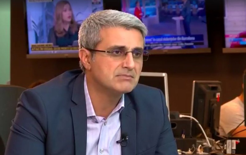 Turcescu îi cere lui Iohannis să spună public că a renunţat la anticipate: "Spuneţi-le oamenilor că jocurile politice intră în  carantină măcar până trece pericolul COVID-19!