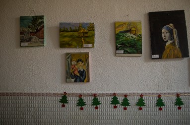 Tiberiu își mai vinde din tablouri pe Facebook