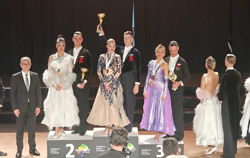 Rareș Cojoc și Andreea Matei, patronii dansului sportiv mondial, au câștigat și Campionatul European! Triumful din insula Mallorca îi trimite în legendă, fiind singurul titlu major care le lipsea din palmares