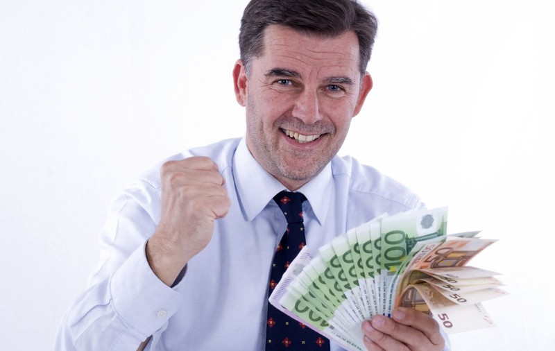 Cum să faci BANI? Cele mai trăsnite idei care te-ar putea ÎMBOGĂȚI