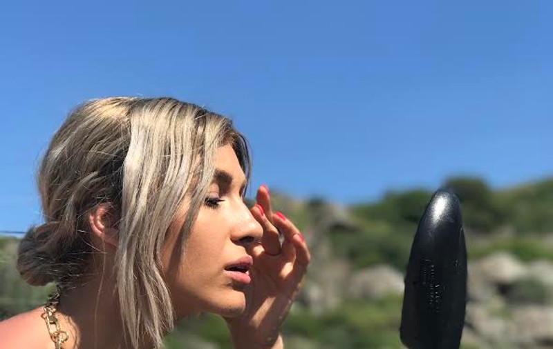 Alina Eremia și Mark Stam lansează piesa “Doar noi”. Colaborare neașteptată în muzica romanescă