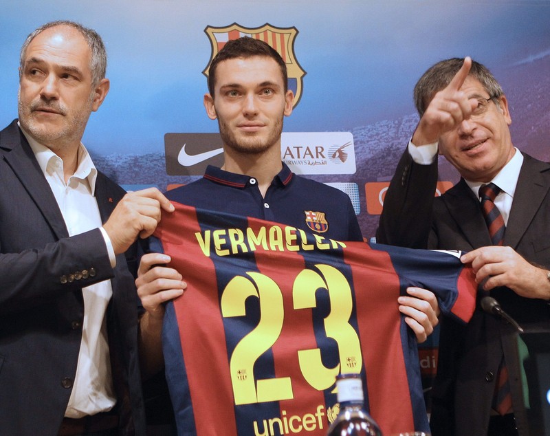 FOTO / Top 5 cele mai proaste transferuri făcute de Barcelona. Un fost dinamovist, pe 3