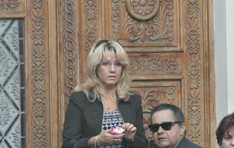 EXCLUSIV. Războiul s-a sfârșit! Leo Iorga și-a concediat presupusa amantă și s-a împăcat cu soția