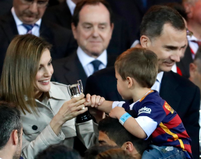 Fotbaliștii Barcelonei și-au adus copiii, la petrecerea declanșată după câștigarea Cupei Regelui / GALERIE FOTO