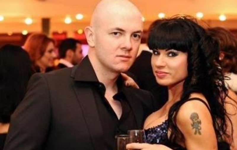 Roxana Marinescu şi Victor Schwartz pleacă în luna de miere ÎNAINTE de nuntă la SFATUL MEDICULUI!