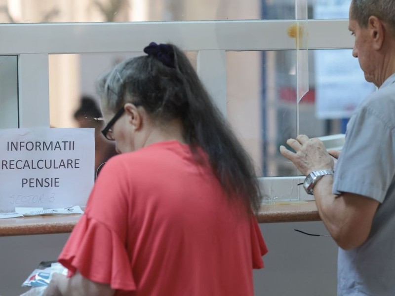 Sute de mii de pensii, recalculate greșit: Descoperirea Curții de Conturi despre banii neprimiți de pensionari și plățile făcute după deces. Inquam Photos / George Călin