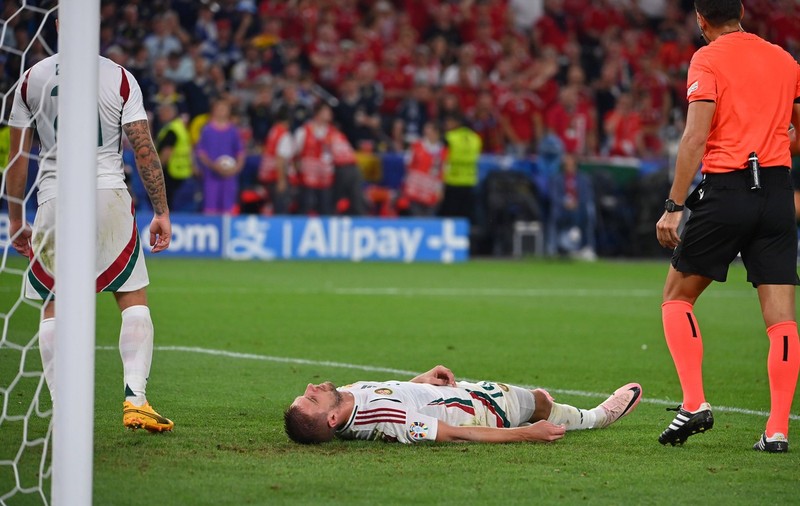 EURO 2024 | BBC a cerut scuze telespectatorilor şi a acuzat UEFA după reluările de la accidentarea lui Varga