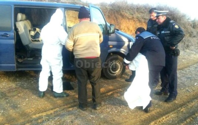 Femeie omorâtă în bătaie descoperită la marginea unui drum din Suceava