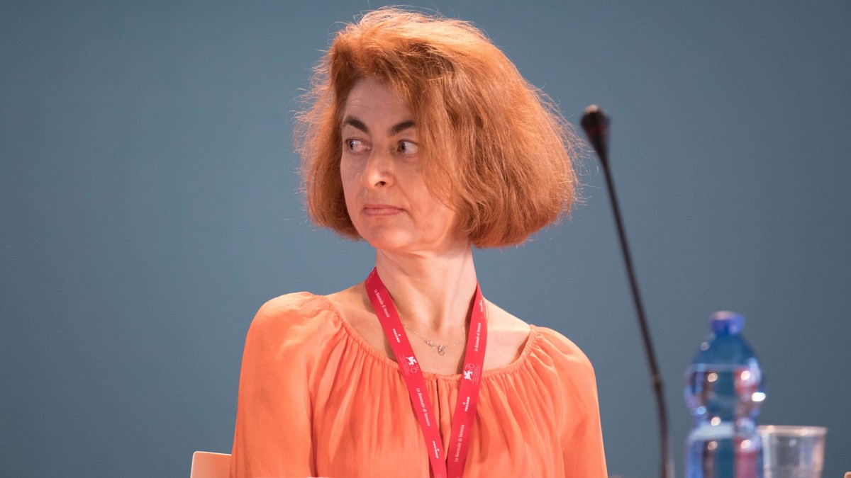 Dr. Camelia Roiu