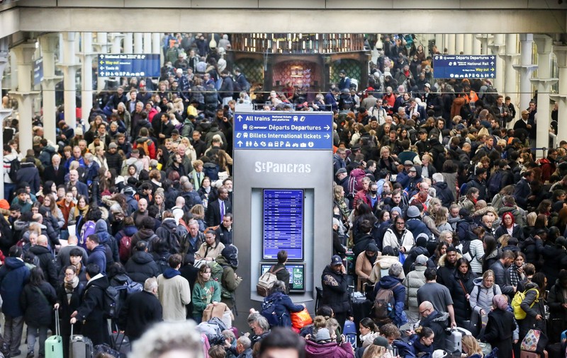 Grevă neanunțată în Eurotunnel: canalul de sub Canalul Mânecii, închis complet traficului. Haos în rândul călătorilor