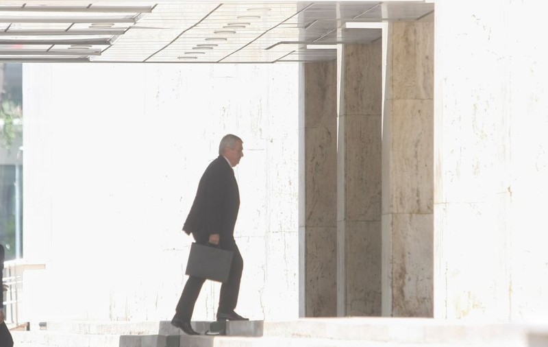 UPDATE/ Tensiuni în coaliţie, după scandalul Pilonului II. Dragnea şi Tăriceanu, discuții cu Viorica Dăncilă, la Guvern