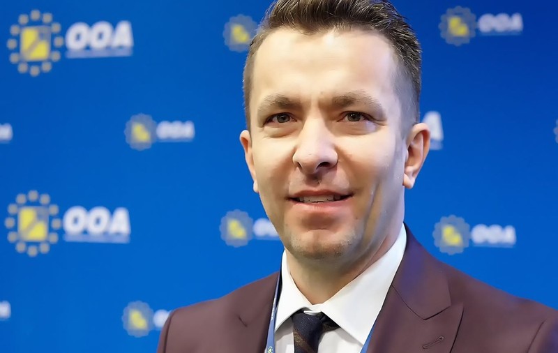 „Hairstylistul vedetelor” Cristian Pascu, numit la Oficiul Național pentru Jocuri de Noroc, a fost revocat după două zile