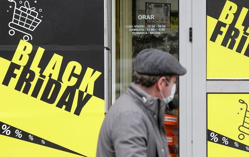 11 site-uri cu promoţii speciale de Black Friday, amendate cu 275.000 de lei pentru reduceri înșelătoare