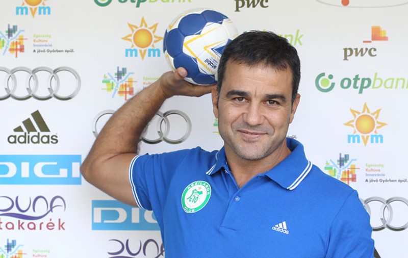 Un dublu câștigător al Ligii Campionilor, favorit să preia naționala feminină