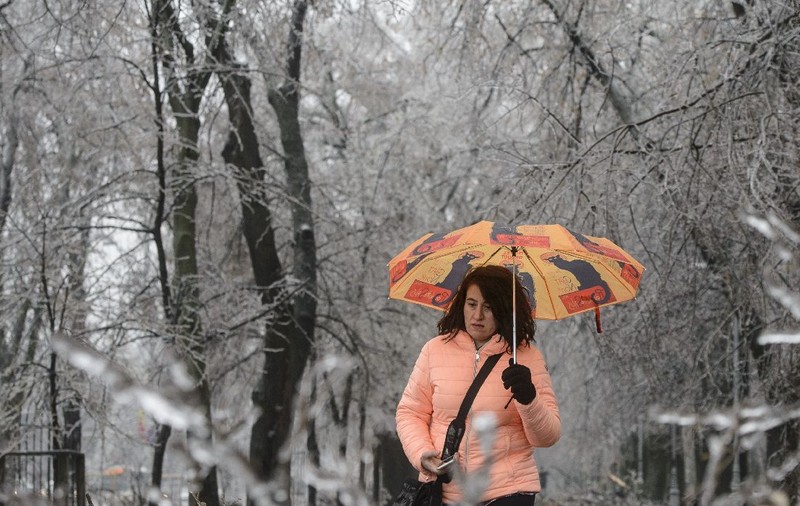 Oscilații neobișnuite de temperaturi după valul de frig și ninsori. Prognoza meteo ANM între 16 februarie și 1 martie 2026