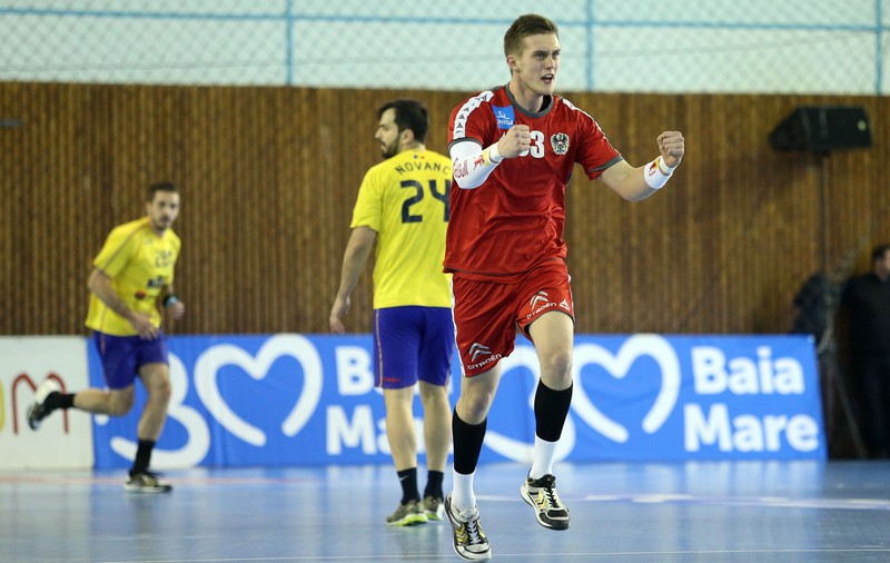Și necalificați, și sinistrați! Naționala masculină de handbal, blocată toată noaptea în Bari