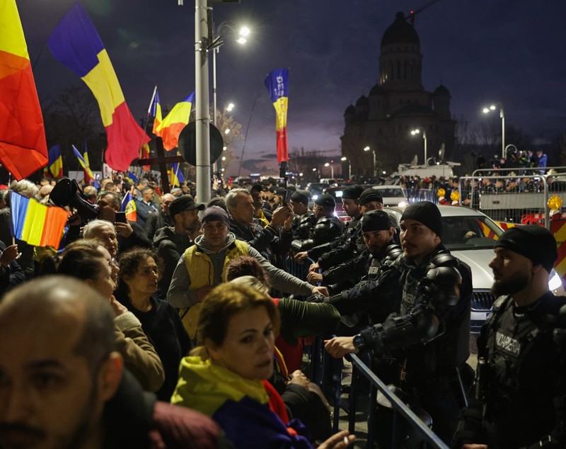 Susținătorii lui Călin Georgescu au fost în fața CCR. Curtea i-a respins contestația, nu mai are nicio șansă de a candida